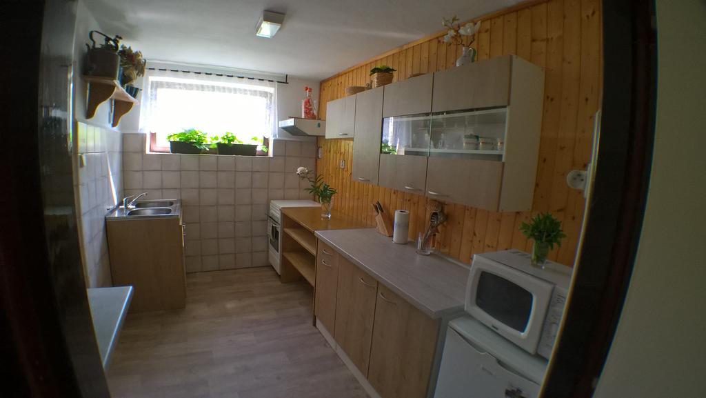 Chalupa Pod Drabskymi Svetnickami Villa มินิโคโว ฮราดิชติเย ภายนอก รูปภาพ